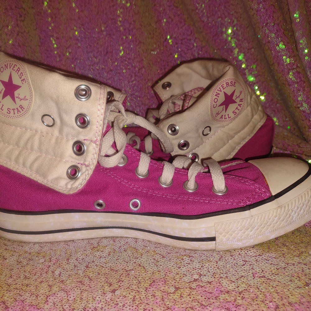 Converse knee high